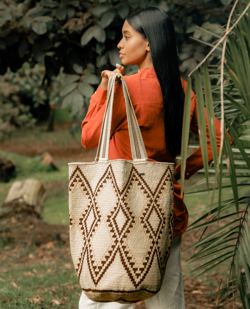 Maxi Bolso Wayuu Arena Marron Hilosagrado