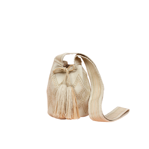 Mochila Mediana Beige Arena/ Dorado Brillante – - Main Image